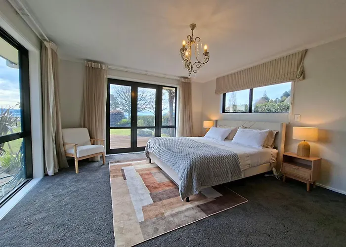 Holiday home Wai Ata Lakeside Retreat - Rotorua