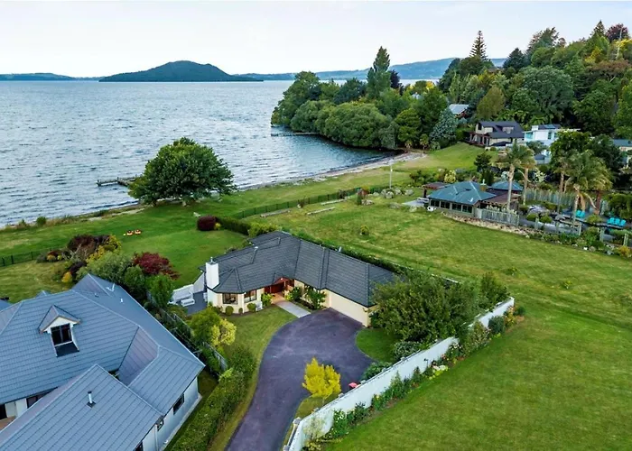 度假居 Wai Ata Lakeside Retreat -