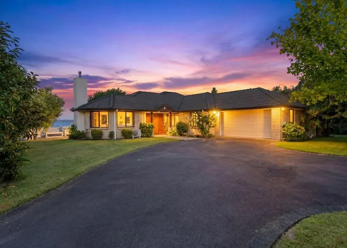 Wai Ata Lakeside Retreat -